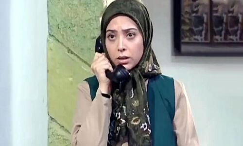 مریم معصومی بازیگر سریال «سه در چهار» با آرایش کامل و استایل زمستانی به سبک مدل های روس! / خانم بازیگر داخل سریال کجا و این عکس ها کجا!