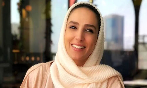 عکس / نگاهی به چیدمان جذاب سفره شب یلدای اصیل و فوق العاده زیبای سوگل طهماسبی