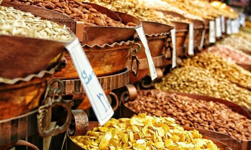 افزایش ۴۰ تا ۱۰۰ درصدی قیمت آجیل در آستانه شب یلدا