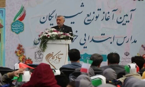 آغاز توزیع شیر در مدارس خراسان رضوی؛ 40 نوبت شیر برای 800 هزار دانش‌آموز+تصویر