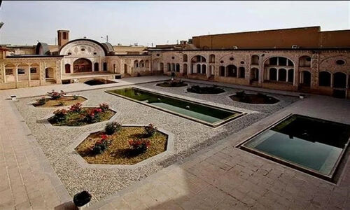 کاشان؛ از افتخار معماری ایمان‌محور تا بحران هویّت در سیمان و شیشه