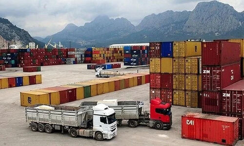 ترانزیت کالا از مرزهای زمینی ایران رکورد زد؛ نزدیک به ۱۱ میلیون تن در ۸ ماه!