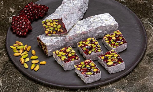 طرز تهیه لوکوم انار؛ شیرینی ترکی که یلدای شما را خاطره‌انگیز می‌کند!