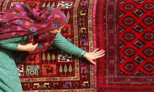 آغاز بیمه تکمیلی برای 27 هزار بافنده خراسان شمالی و دستور ویژه تأسیس موزه فرش!