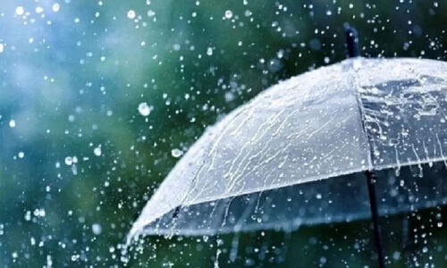 بارش‌های کم‌نظیر در سمنان؛ آلودگی‌ها به دست باران شسته شد!