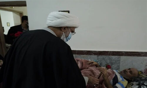 امام جمعه بوشهر در روز مادر به دیدار گرم سالمندان رفت؛ پیام تکریم و احترام به قلب‌ها