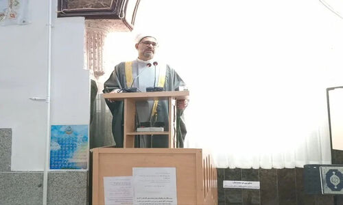 ماموستا محمدی: زن، ستون محکم خانواده و نماد پاکی در جامعه اسلامی است
