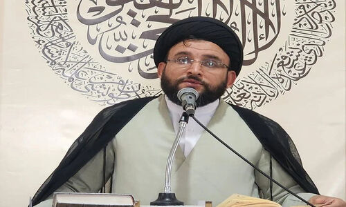 دو قطبی‌سازی؛ کلیدواژه‌ای که دشمنان برای ناکارآمدی انقلاب به کار می‌برند!