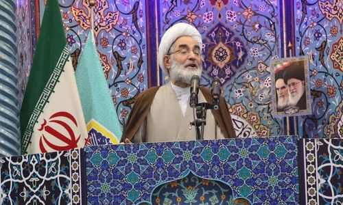 امام جمعه رشت: نظارت دقیق مسئولان، کلید حل مشکلات مردم است!