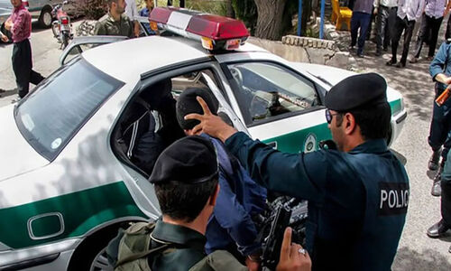 انهدام باند مسلح سرقت دلار در پایتخت؛ داستان دلارهای مرموز در صندلی عقب لاماری