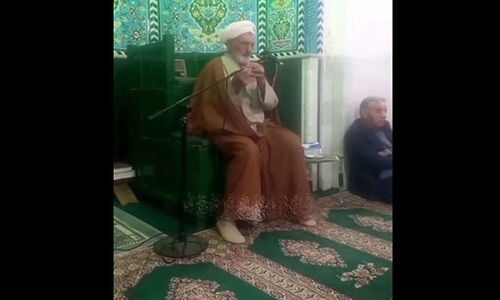 سکته ناگهانی امام جماعت نصرآباد حین خطبه؛ حالش وخیم گزارش شد