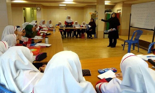 چرا فلسفه برای کودکان کلید طلایی پرورش تفکر عمیق است؟