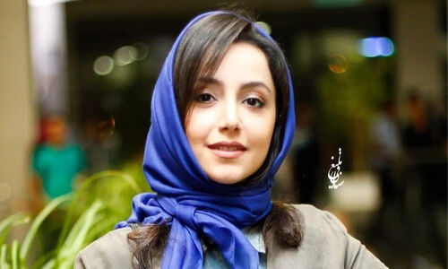 تیپ جسورانه نازنین بیاتی در نمایشگاه چهارسوی خیال همه را متحیر کرد!