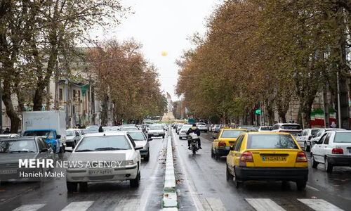 هشدار جدی پلیس هرمزگان: سفرهای غیرضروری را فراموش کنید، جاده‌ها زیر بارش شدید باران لغزنده‌اند!