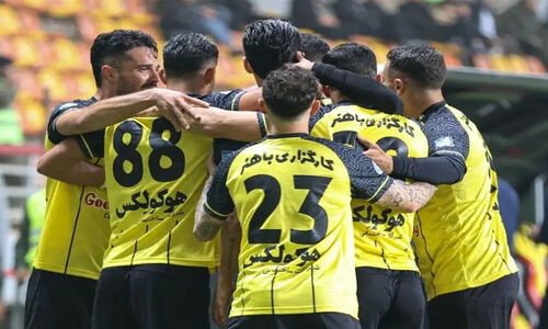سپاهان با گل طلایی محمد عسکری، فولاد را شکست داد و به صدر جدول برگشت!