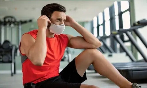 هشدار دکتر اکبری: ورزش هنگام ابتلا به آنفلوآنزا چه خطراتی دارد؟