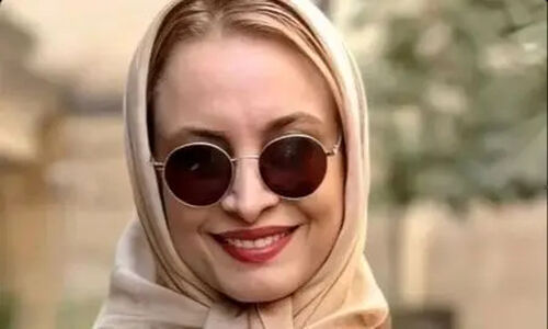 مریم کاویانی در ۵۵ سالگی، استایلی بی‌نظیر و جذاب که فضای مجازی را به‌هم ریخت!