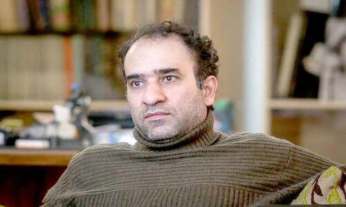 رضا امیرخانی در ICU تهران؛ خبرهای تازه از وضعیت نویسنده محبوب پس از سقوط با پاراگلایدر