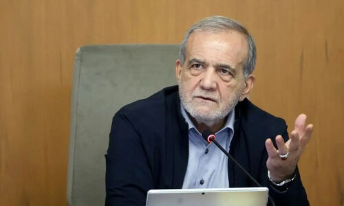پزشکیان: رئیس‌جمهور می‌مانم اما به هیچ‌کس باج نمی‌دهم!