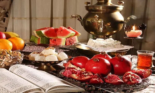 شروع پویش روایتگری یلدا در شیراز؛ وقتی قصه‌ها نسل‌ها را به هم پیوند می‌زند