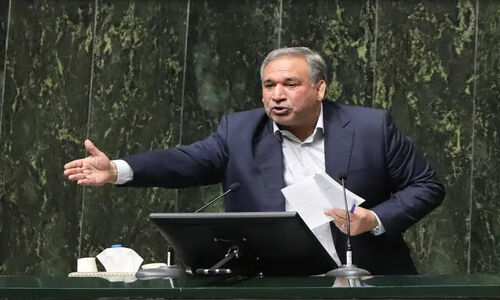 حسینی: همه مشکلات را نباید به پای دولت چهاردهم نوشت؛ سال ۱۴۰۴ سخت‌تر از تصور شد!