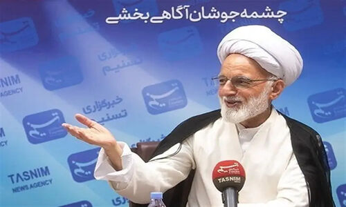 آیت‌الله دری‌نجف‌آبادی: فرهنگ قرآنی، راهکار حل چالش‌های امروز جامعه است