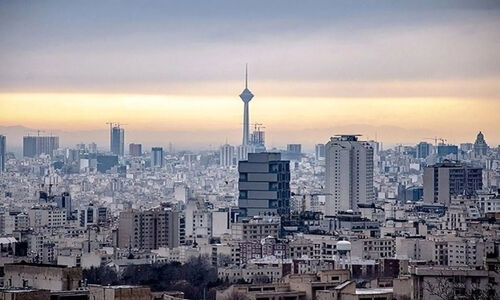 تعطیلی مدارس ابتدایی تهران سه‌شنبه به دلیل آلودگی؛ طرح زوج و فرد از درب منزل آغاز شد