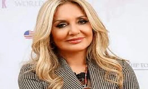 سفر به گذشته با عکس نایاب گوگوش در عروسی پدر و مادر رزیتا غفاری در دهه ۴۰
