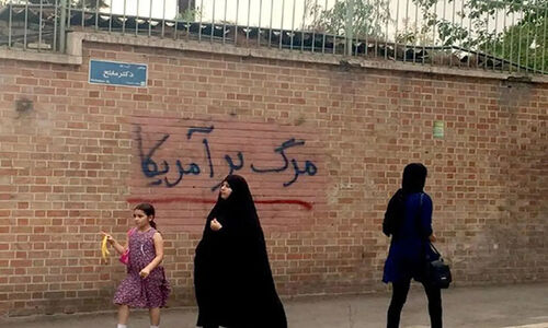 ظریف در میانه منازعات؛ وقتی تلاش برای تعادل به چالشی بزرگ تبدیل می‌شود