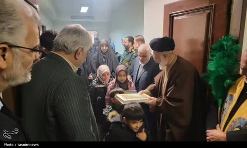 بدرقه باشکوه 16 خانواده شهید جنگ 12 روزه شهرری به مشهد؛ پیام ایثار و مقاومت همچنان زنده است!
