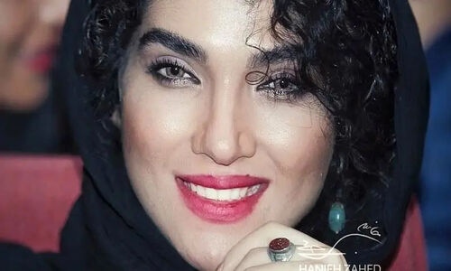 سارا رسول زاده با استایلی متفاوت در دل زیبایی‌های جنوب ایران روی صحنه «نجلا» درخشید!