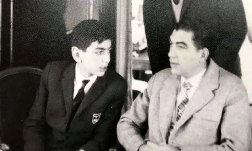 تصویری نادر از سفر در زمان؛ مراسم عروسی داداش شاه با چهره‌های ماندگار سال 1326!