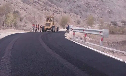 خوزستان با احیای روکش‌های آسفالت، رانندگی امن‌تر و روان‌تر می‌شود!