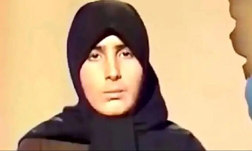 سونیا پوریامین ۶۲ ساله در روسیه؛ چهره و استایل باکلاس مجری محبوب دهه ۶۰ که همه را شگفت‌زده کرد