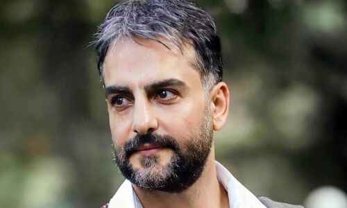 جدیدترین عکسِ حامد کمیلی با استایل تابستانی