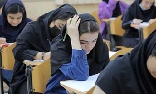استادی که نمره را با لایک و کامنت اینستاگرام معامله می‌کند؛ دانشجویان شوکه شدند!