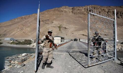 درگیری خونین مرزبانان تاجیک با قاچاقچیان مسلح از خاک افغانستان؛ ۲ کشته و ۳ مهاجم نابود شدند