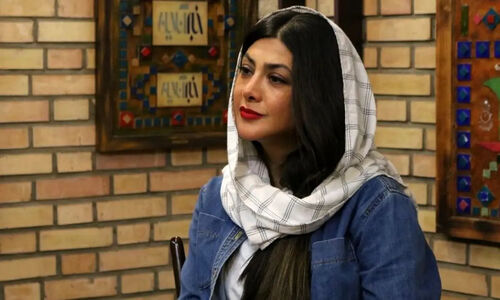 آزاده صمدی با استایل کلاسیک در اصفهان همه نگاه‌ها را درو کرد!