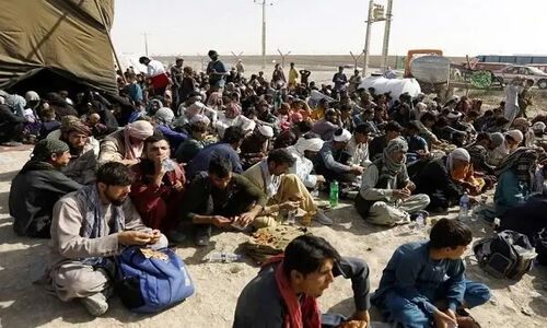 بازداشت ۳۴۰ تبعه غیرمجاز و کشف ۳۴ کیلو مواد مخدر در زاهدان؛ امنیت اجتماعی چگونه افزایش یافت؟