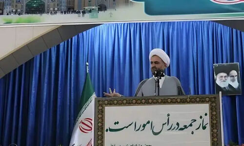 امام جمعه زاهدان: پیوند امت و ولایت دشمن را زمین‌گیر کرده است!