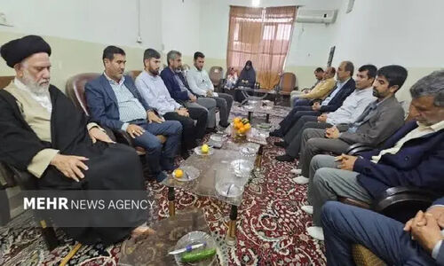 امام جمعه دیر: غفلت فرهنگی، تهدیدی وحشتناک‌تر از حمله نظامی!