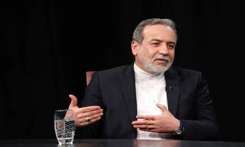 کیهان: عراقچی حق دارد؛ مشکل اقتصادی فقط تحریم نیست، کم‌کاری و فساد هم در کار است!
