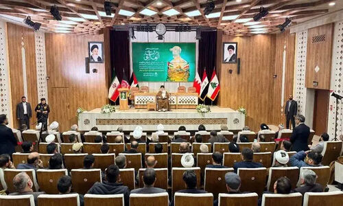 علم‌الهدی: شکست تحقیرآمیز آمریکا مقابل مقاومت، درس عبرتی برای جهان اسلام
