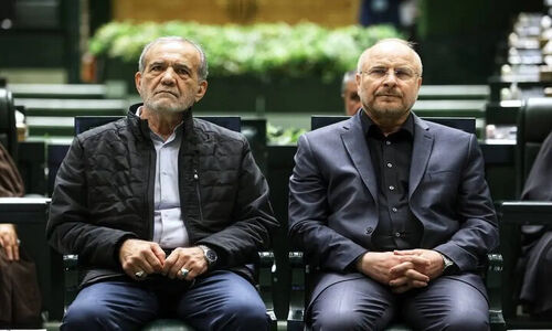 قالیباف با یک جمله، تلاش پزشکیان برای افزایش حقوق‌ها را به چالش کشید!