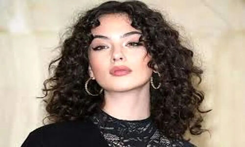 مونیکا بلوچی ۶۱ ساله با عکس‌های تازه در Elle همه را شگفت‌زده کرد!