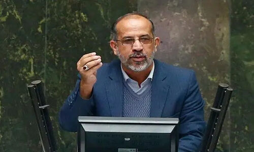 میرمحمدی: موعظه رئیس‌جمهور به نمایندگان، شان مجلس را خدشه‌دار کرد!
