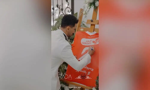 امید عالیشاه در روز عروسی‌اش چگونه عشق به پرسپولیس را نشان داد؟
