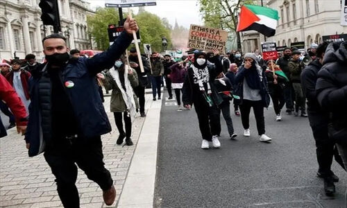 صدها هوادار فلسطین در مرکز خرید لندن دست به تجمع زدند؛ واکنش‌ها چه بود؟