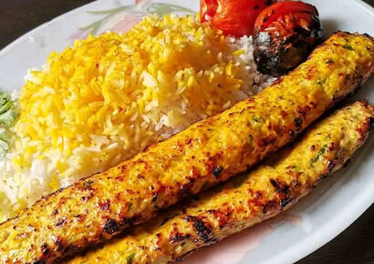 طرز تهیه کباب کوبیده مرغ رستورانی؛ سریع و خوشمزه در خانه!