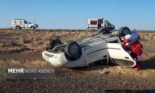 واژگونی خودرو در جاده گرمسار – قم ۳ مصدوم برجای گذاشت